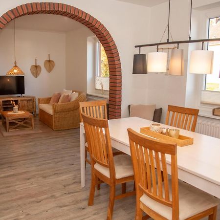 Grosses Ferienhaus Mit 4 Schlafzimmern Ойтин  Экстерьер фото