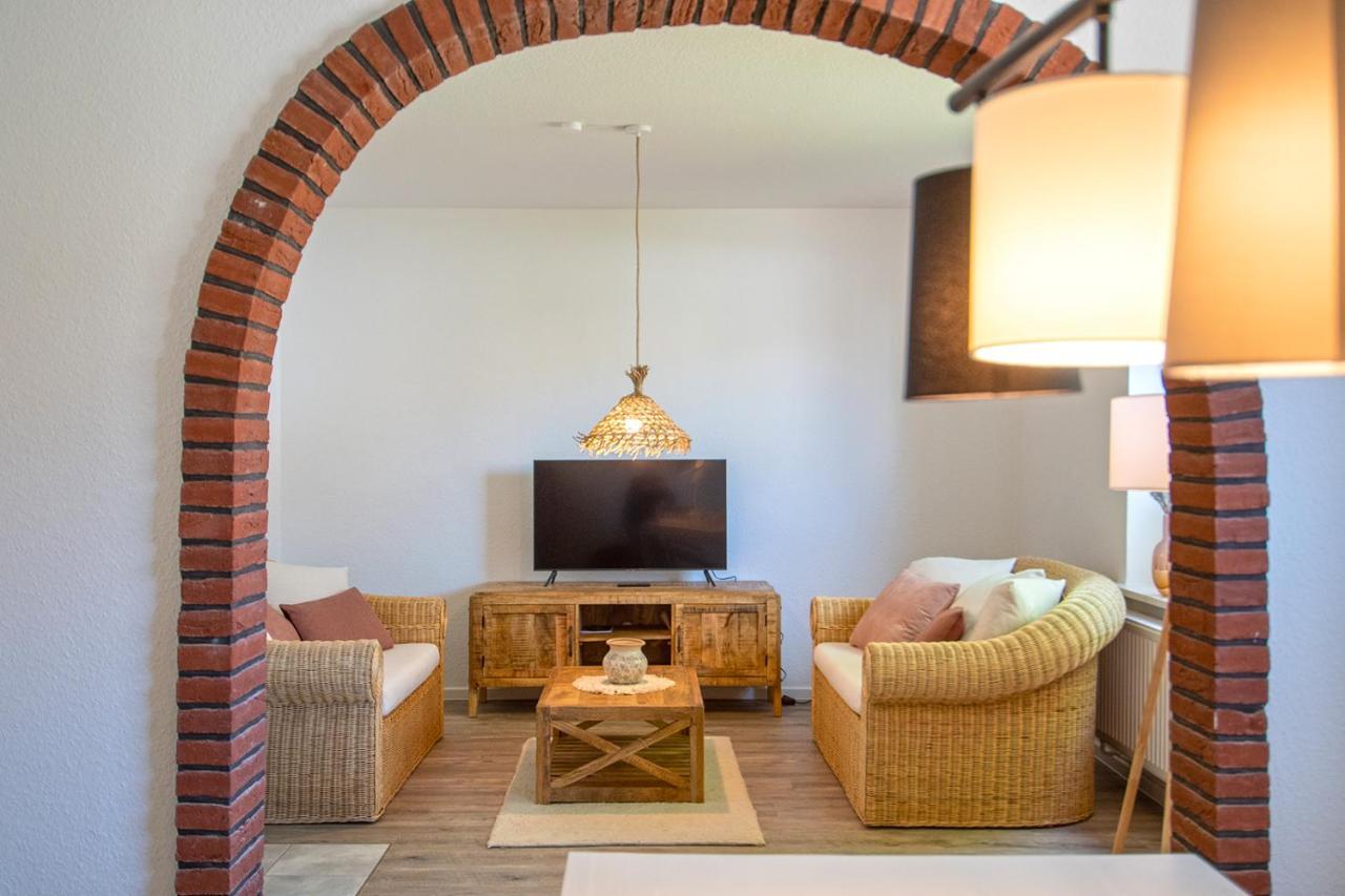 Grosses Ferienhaus Mit 4 Schlafzimmern Ойтин  Экстерьер фото